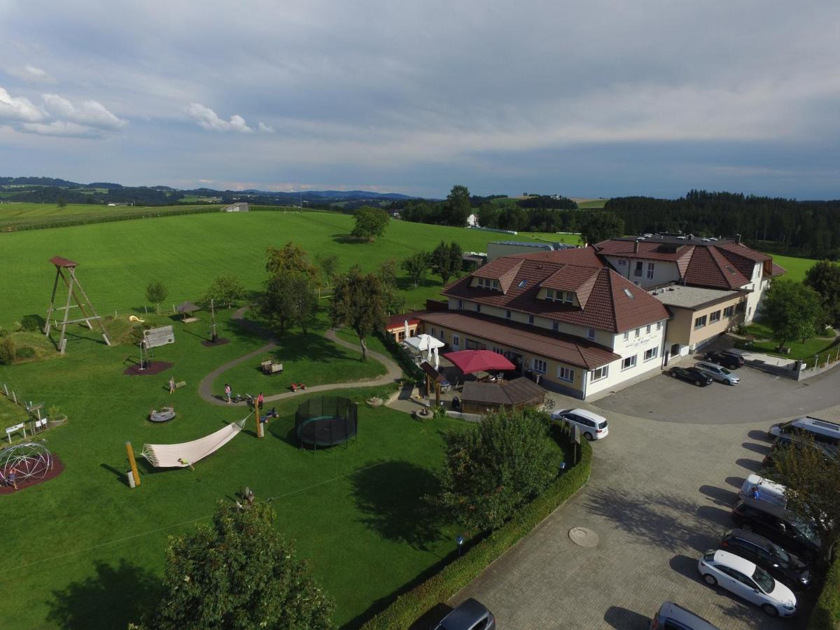 Отель Langs Wirtshaus Sankt Ulrich im Muhlkreis Экстерьер фото