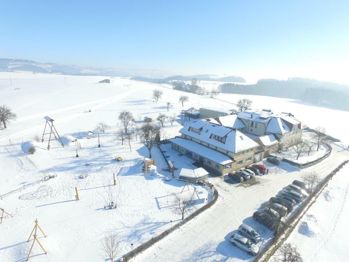 Отель Langs Wirtshaus Sankt Ulrich im Muhlkreis Экстерьер фото